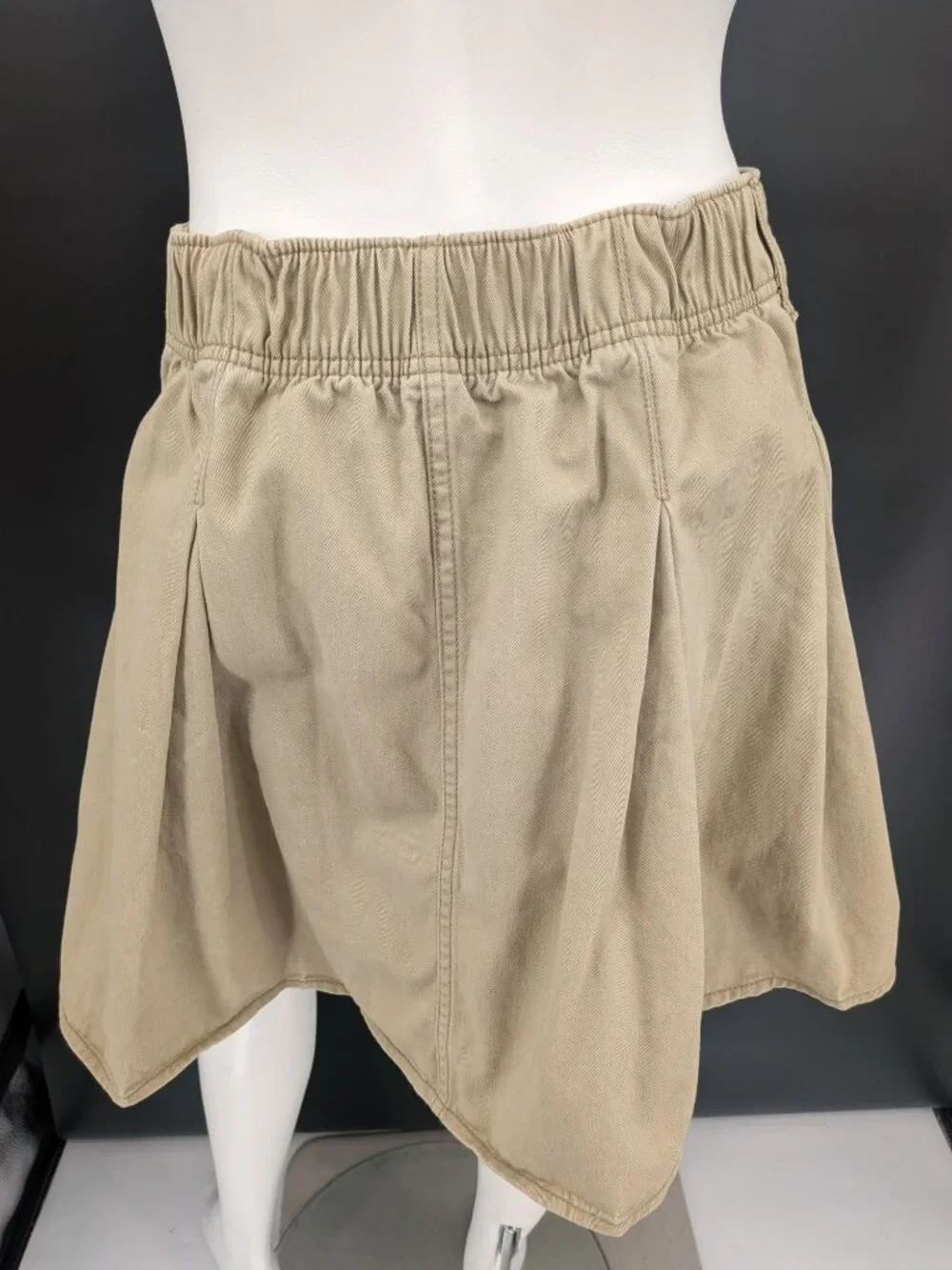 Old Navy Mini Pleated Skirt Classic Khaki Preppy Academia Pocket Heritage Xlarge
